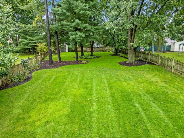 315 Park Avenue, Clarendon Hills, IL 60514
