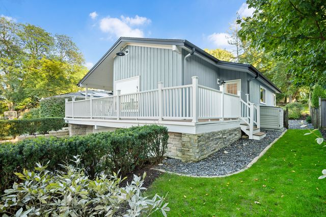 315 Park Avenue, Clarendon Hills, IL 60514