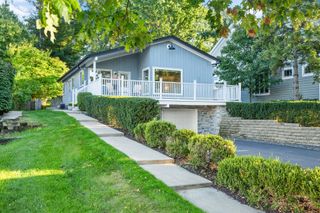 315 Park Avenue, Clarendon Hills, IL 60514