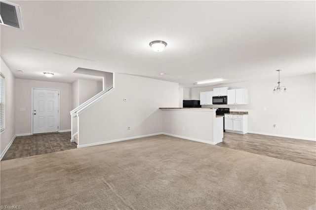 4224 Piedmont Farms Way, Winston-salem, NC 27107