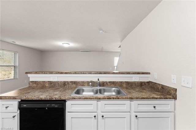 4224 Piedmont Farms Way, Winston-salem, NC 27107