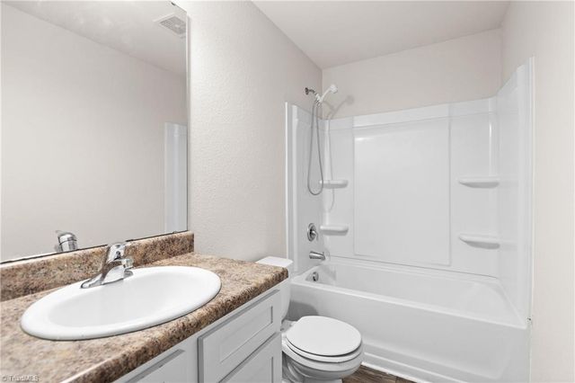 4224 Piedmont Farms Way, Winston-salem, NC 27107