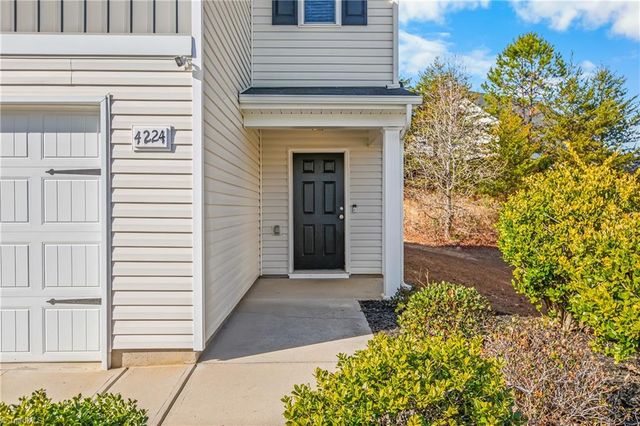 4224 Piedmont Farms Way, Winston-salem, NC 27107