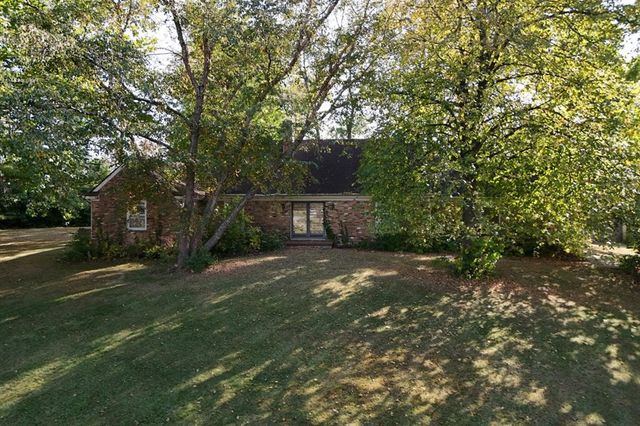 5917 SE 6th Avenue, Pleasant Hill, IA 50327