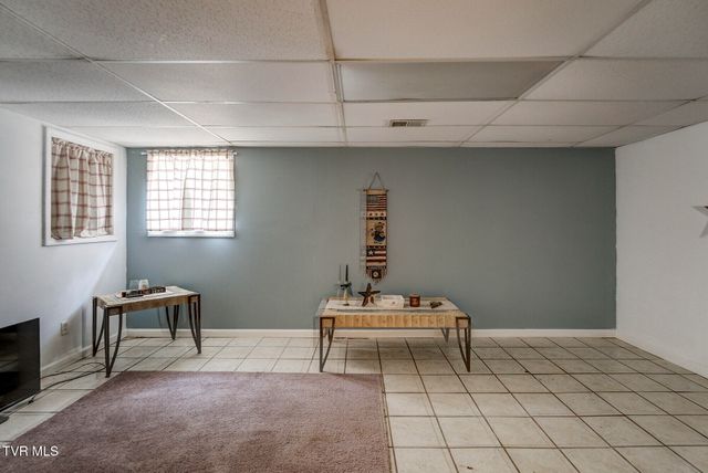 135 Earl Williams Road, Elizabethton, TN 37643