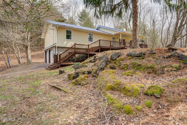 135 Earl Williams Road, Elizabethton, TN 37643