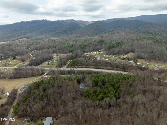 135 Earl Williams Road, Elizabethton, TN 37643