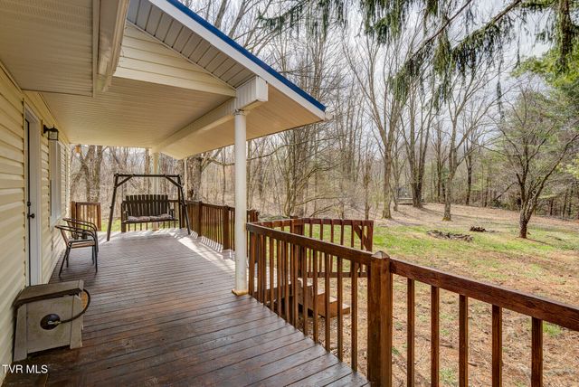 135 Earl Williams Road, Elizabethton, TN 37643
