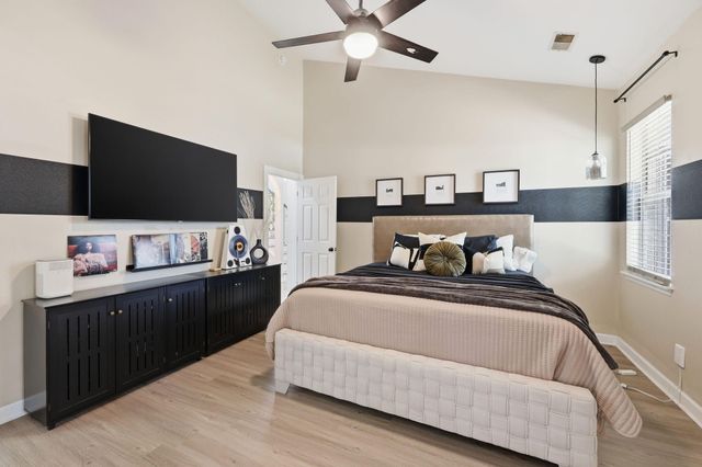8528 Falling Leaf Lane, North Charleston, SC 29420