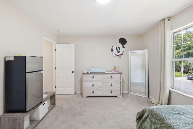 8528 Falling Leaf Lane, North Charleston, SC 29420