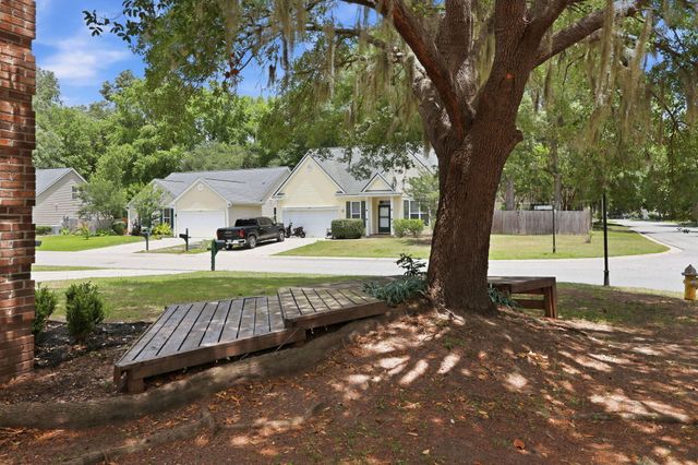 8528 Falling Leaf Lane, North Charleston, SC 29420