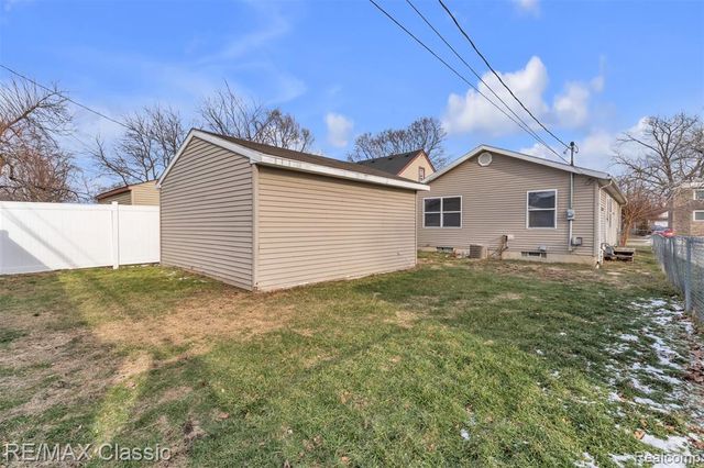 17709 Hanna Street, Melvindale, MI 48122