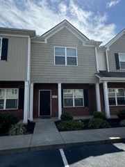 3727 Selina Dr, Murfreesboro, TN 37128