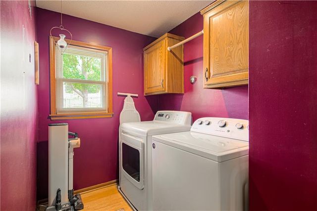 13636 W 75 Place, Lenexa, KS 66216