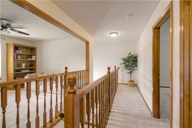 13636 W 75 Place, Lenexa, KS 66216