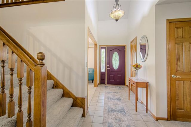 13636 W 75 Place, Lenexa, KS 66216