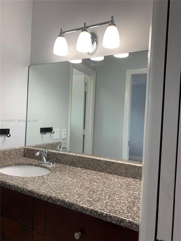143 Riviera Cir 143, Weston, FL 33326