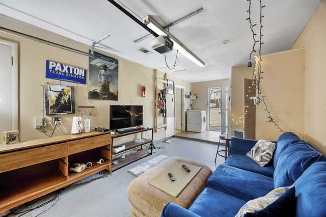 520 Hillside Drive, Sherman, TX 75090