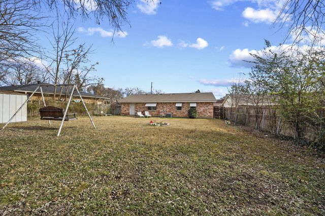 520 Hillside Drive, Sherman, TX 75090