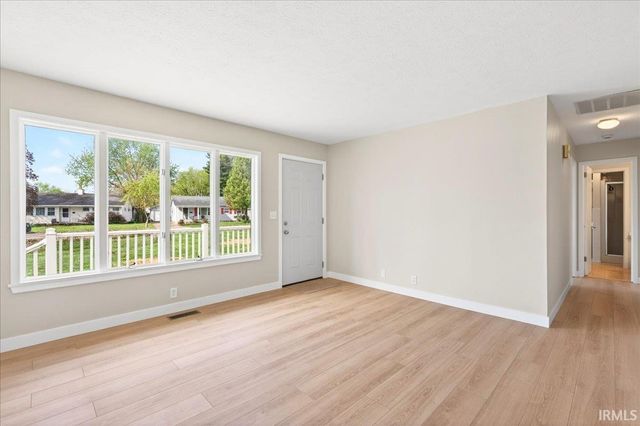 2413 Crestview Court, Lafayette, IN 47909
