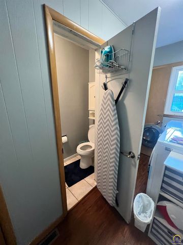 115 E Third St, Holton, KS 66436