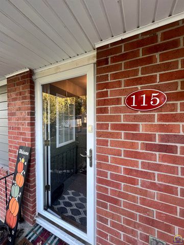 115 E Third St, Holton, KS 66436