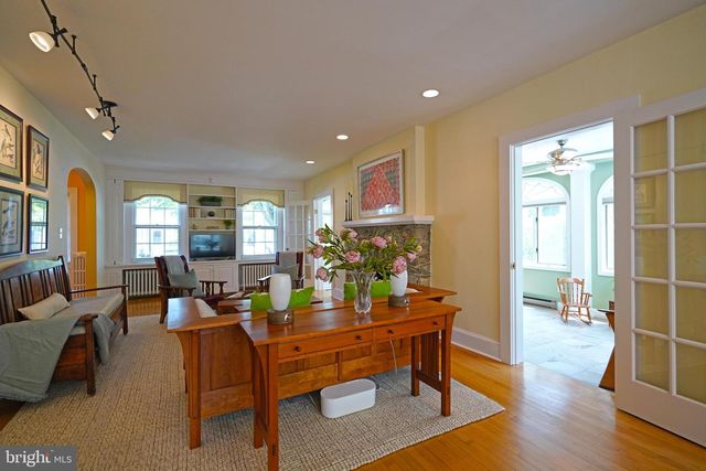 240 2ND ST, Lewes, DE 19958