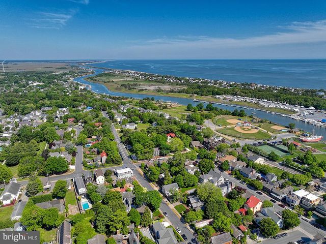 240 2ND ST, Lewes, DE 19958