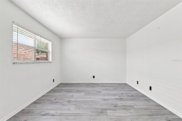 10415 CARROLLBROOK CIRCLE 207, Tampa, FL 33618