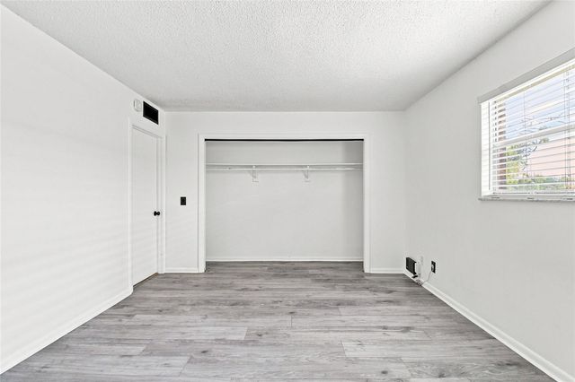 10415 CARROLLBROOK CIRCLE 207, Tampa, FL 33618