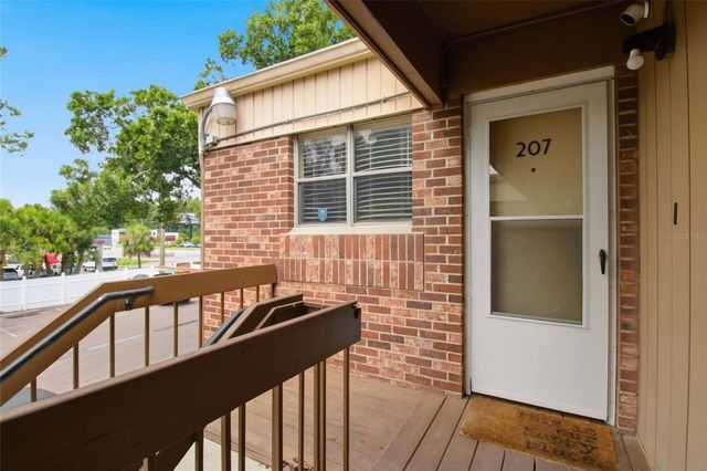 10415 CARROLLBROOK CIRCLE 207, Tampa, FL 33618