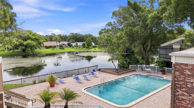 10415 CARROLLBROOK CIRCLE 207, Tampa, FL 33618