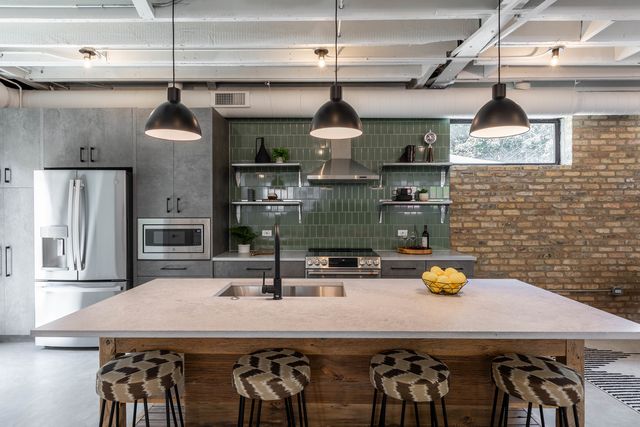 2228 N Kedzie Boulevard CH, Chicago, IL 60647