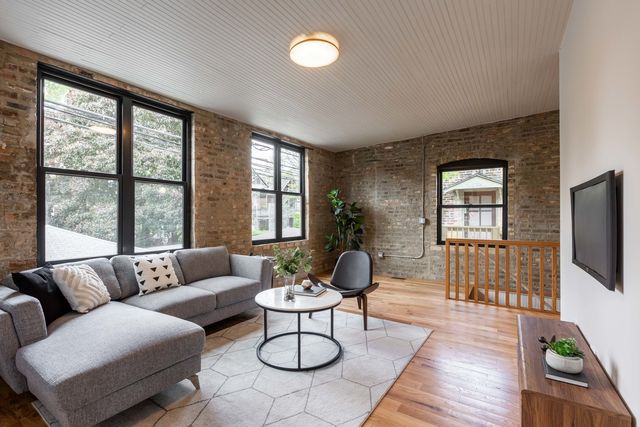 2228 N Kedzie Boulevard CH, Chicago, IL 60647