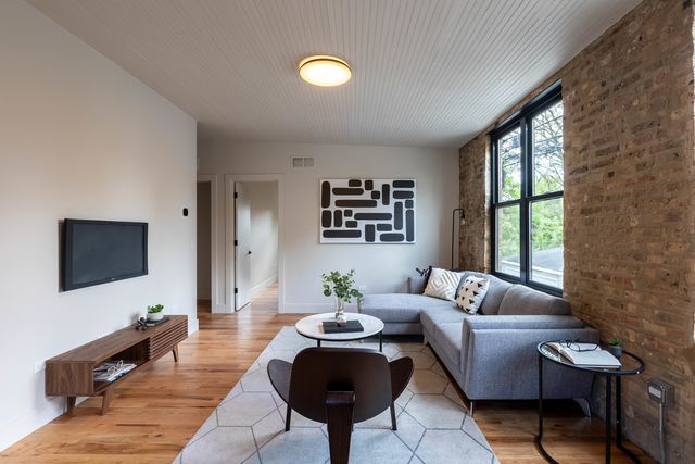 2228 N Kedzie Boulevard CH, Chicago, IL 60647