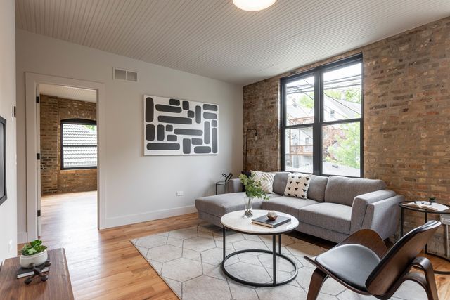 2228 N Kedzie Boulevard CH, Chicago, IL 60647