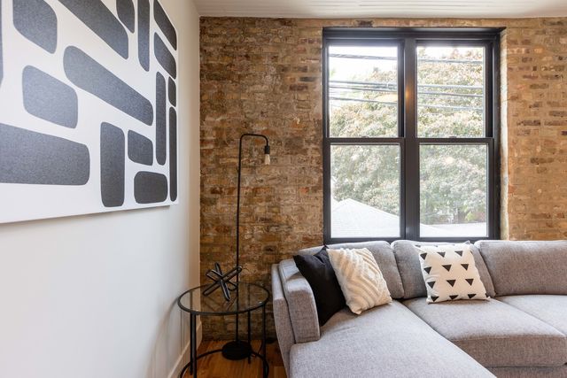 2228 N Kedzie Boulevard CH, Chicago, IL 60647