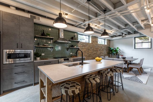 2228 N Kedzie Boulevard CH, Chicago, IL 60647