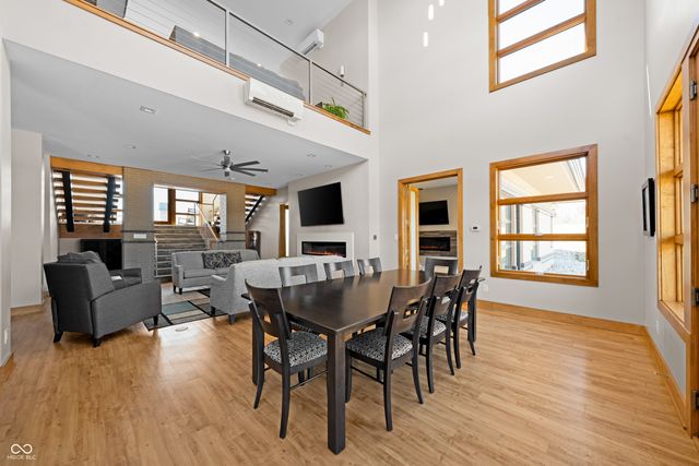 5352 State Road 144, Greenwood, IN 46143