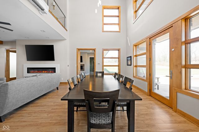 5352 State Road 144, Greenwood, IN 46143