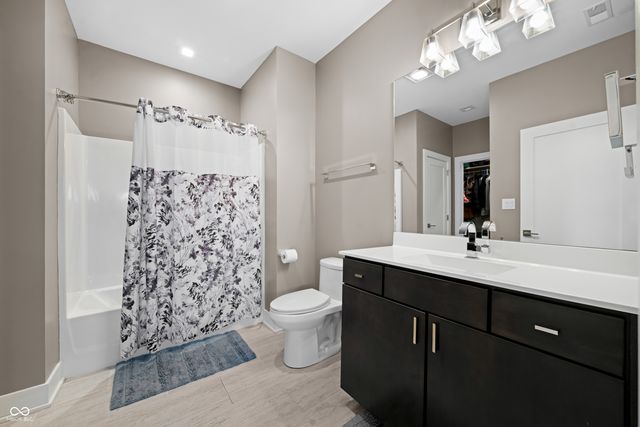 5352 State Road 144, Greenwood, IN 46143