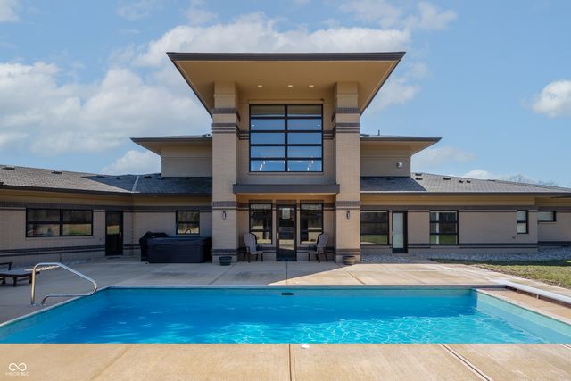 5352 State Road 144, Greenwood, IN 46143