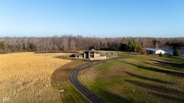 5352 State Road 144, Greenwood, IN 46143