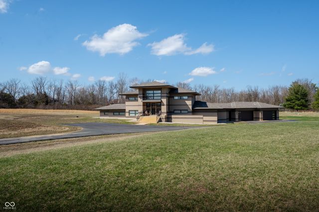 5352 State Road 144, Greenwood, IN 46143