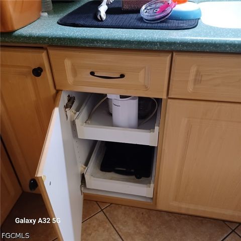 2324 Caladium RD, Fort Myers, FL 33905