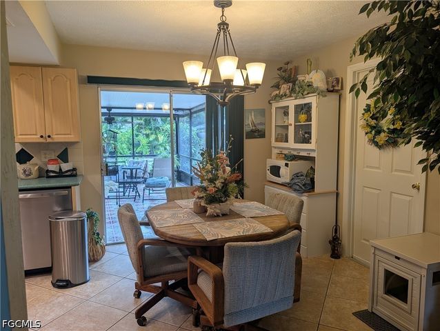 2324 Caladium RD, Fort Myers, FL 33905