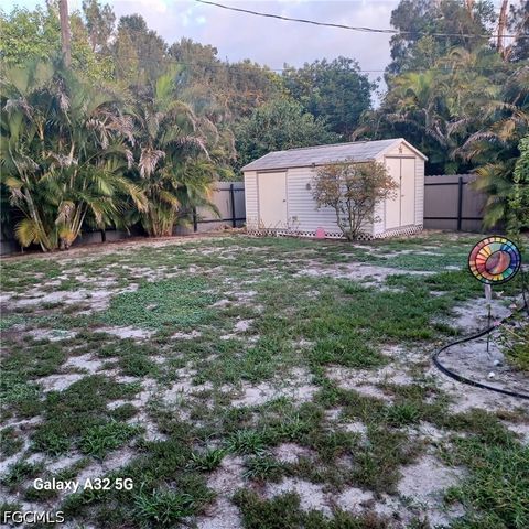 2324 Caladium RD, Fort Myers, FL 33905
