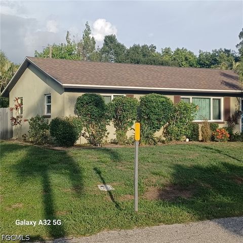 2324 Caladium RD, Fort Myers, FL 33905