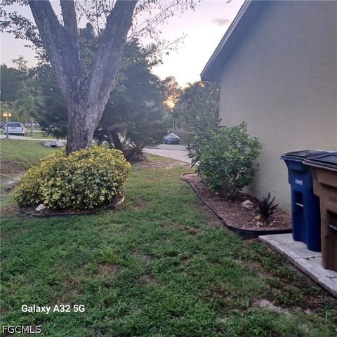 2324 Caladium RD, Fort Myers, FL 33905
