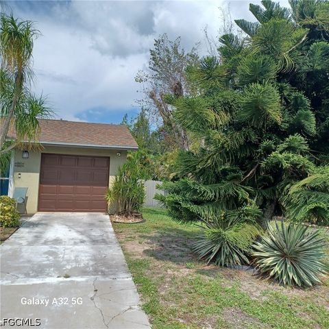 2324 Caladium RD, Fort Myers, FL 33905